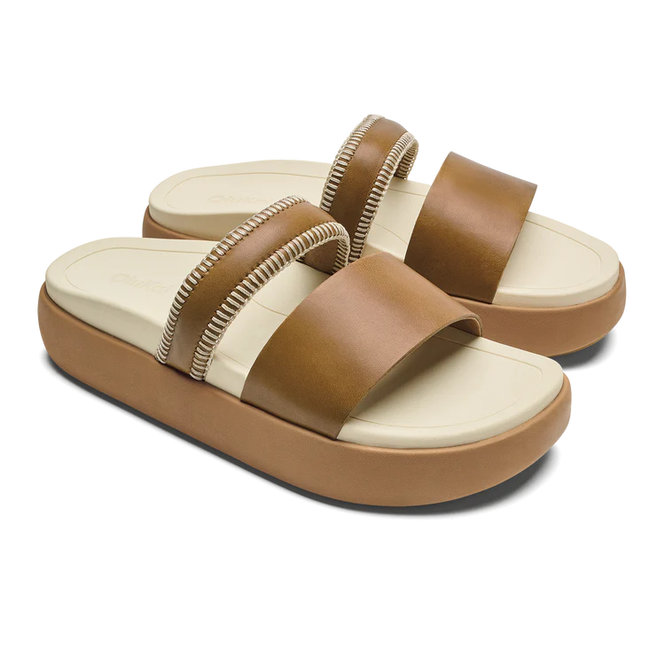 OluKai Pae Tan/White Sand