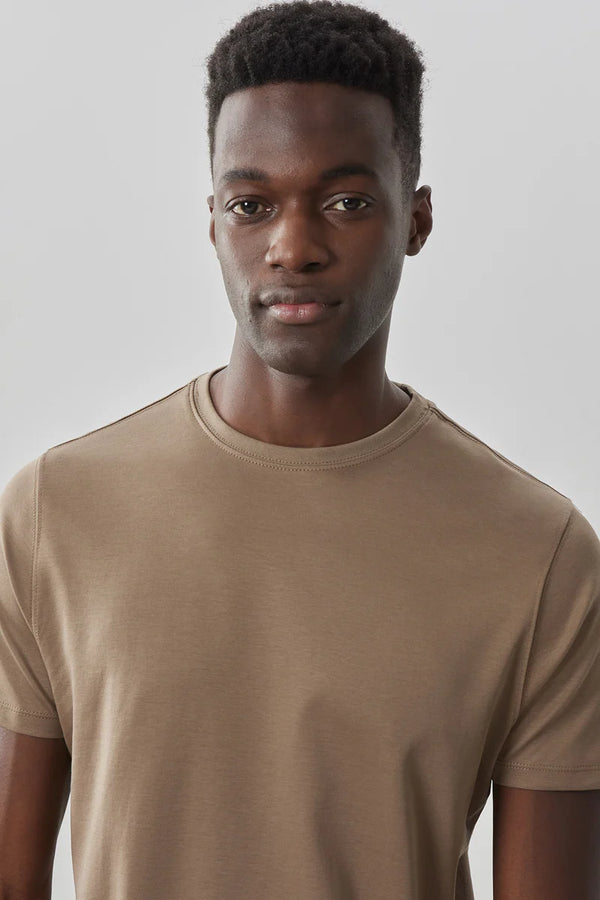 Robert Barakett The Barakett Tee in Shitake