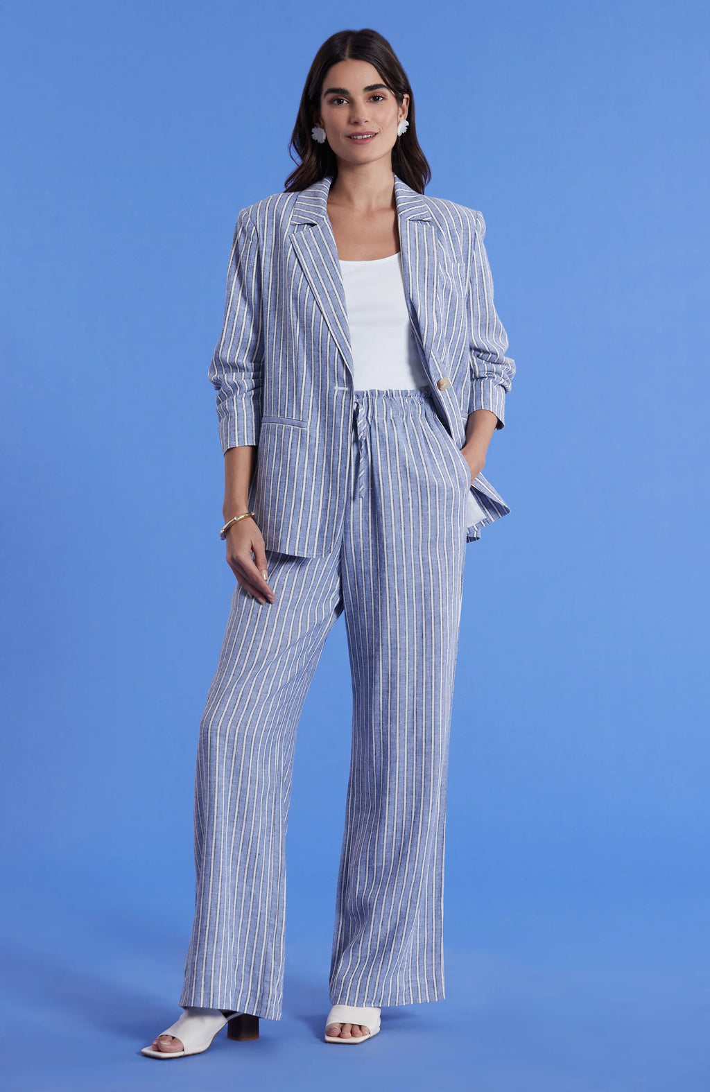 【DISCERNMENT】Delta Stripe Bermuda Slacks Delta Stripe Bermuda Slacks 2C - DISCERNMENT | 60% - Asian