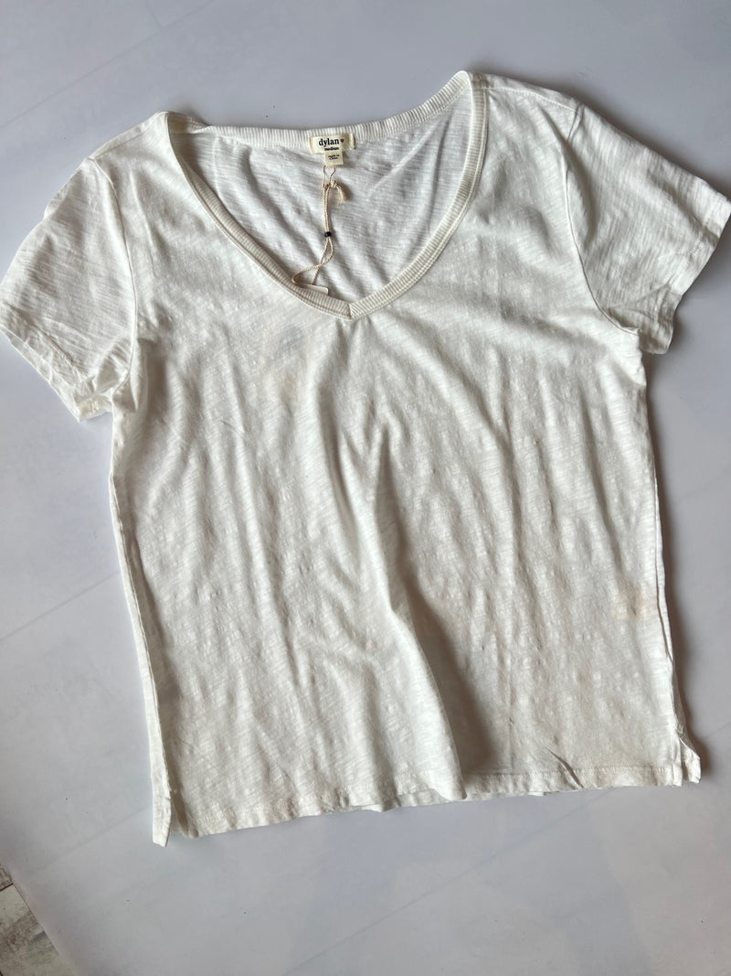 Dylan Modern Short Sleeve Deep-V Tee Shirt Light Natural