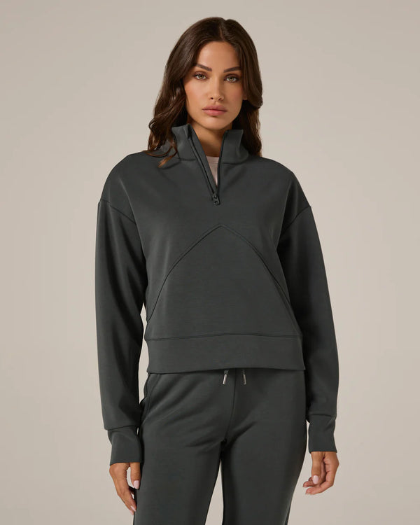 7Diamonds REV™ Crop Quarter-Zip Basil