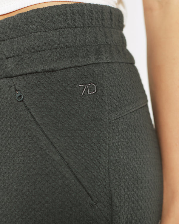 7Diamonds Restoration Slim Fit Jogger Basil