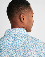 HENDRICK PRINTED POLO IN MALIBLU BY JOHNNIE-O